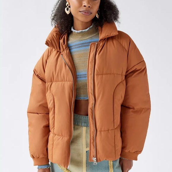 Urban Outfitters UO Izzy Hooded Ultra-cozy Puffer Jacket Color Beige - Picture 2 of 15